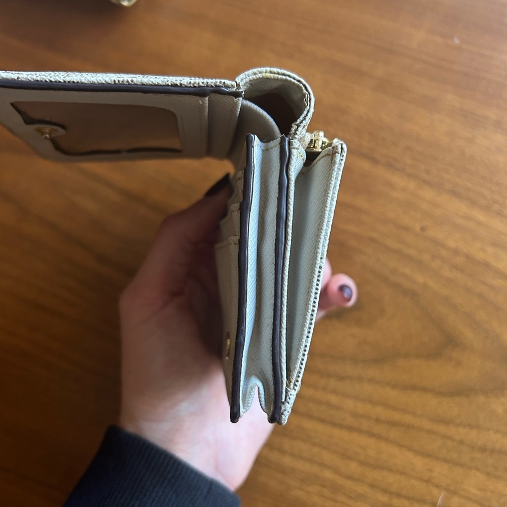 ‼️BF SALE!‼️Michael Kors Jet Set Signature Purse and Wallet Set - Picture 7 of 15